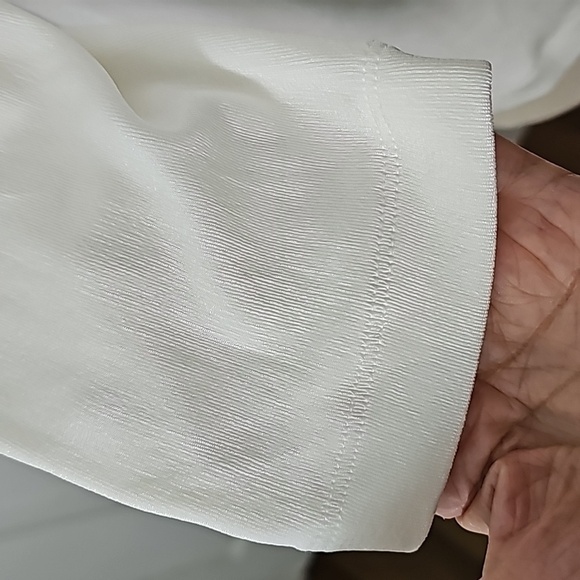 CHICO'S white light weight open cardigan sweater size 2(medium) Trimed in silver - Picture 3 of 7